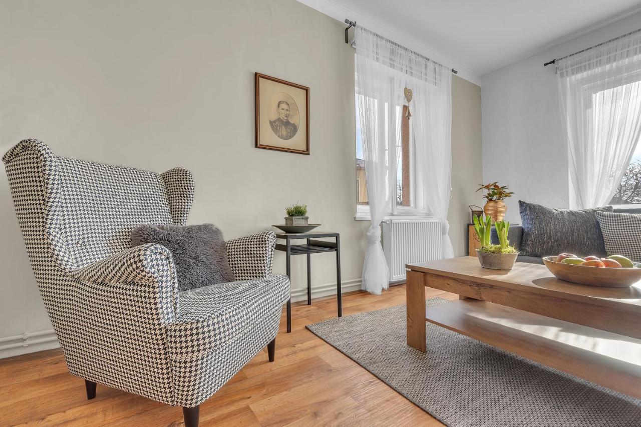 Apartman U Javorky Lázně Bělohrad エクステリア 写真